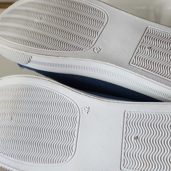 NEW never worn. Canvas Sneakers, Blue Denim Mule Slides, Raw edge trim. 8 1/2 - Picture 6 of 6